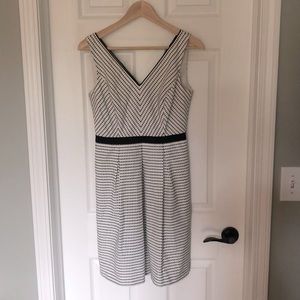 WHBM black and white size 4 A-line dress
